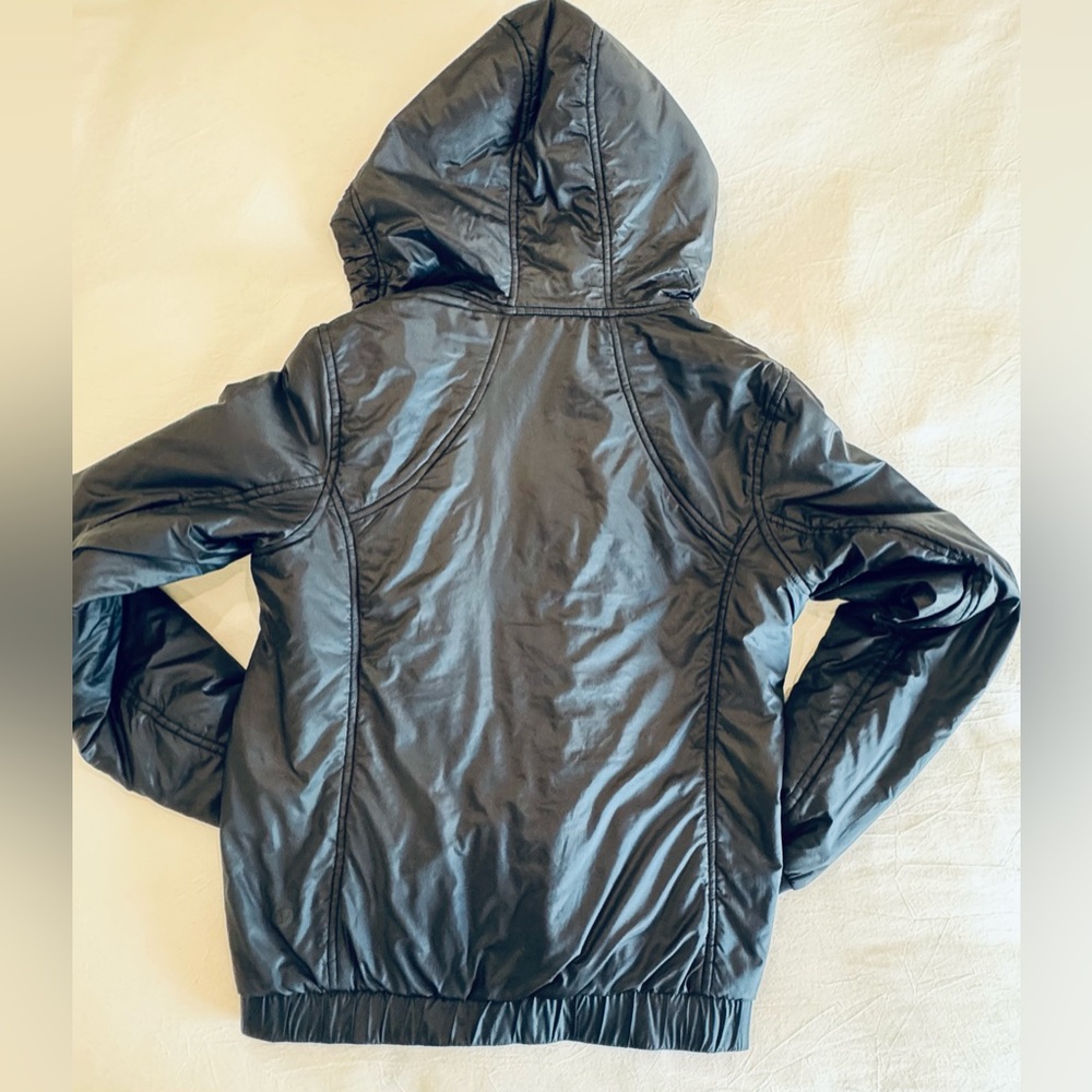Lululemon Scuba Jacket (6) Black Hoodie - Picture 9 of 10
